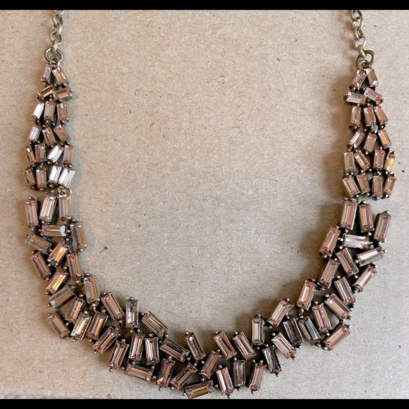 LOFT Jewelry - LOFT Light Pink Jewel Necklace